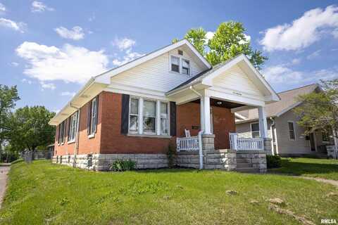 744 S 15TH Street, Quincy, IL 62301
