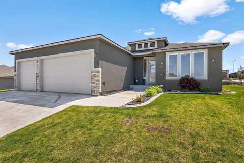 3461 S Young St., Kennewick, WA 99338