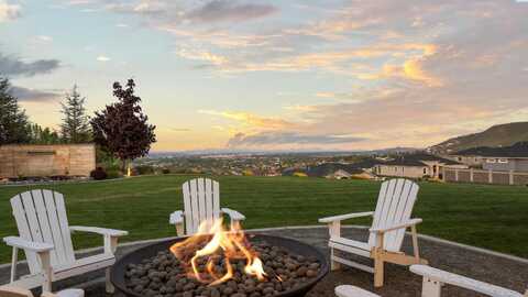 1425 Meadow Hills Drive, Richland, WA 99352