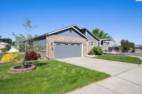 521 Eastgate Dr, Prosser, WA 99350