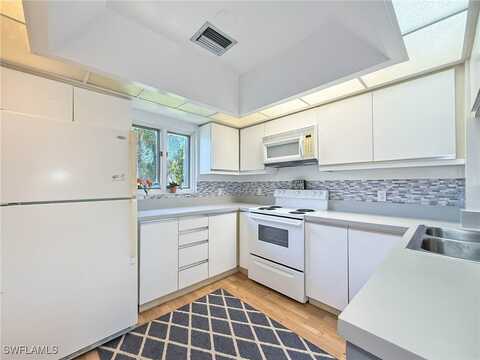 1632 Spoonbill Lane, Naples, FL 34105