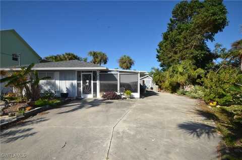 2571 Tamarind Street, Saint James City, FL 33956