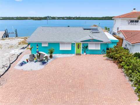 326 176TH AVENUE CIRCLE, REDINGTON SHORES, FL 33708