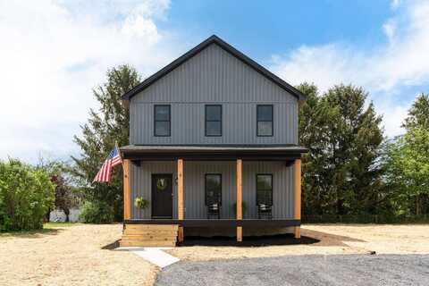 9 WALNUT ST, FISHERSVILLE, VA 22939