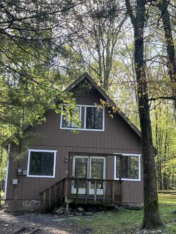 2111 Spring, Bushkill, PA 18324