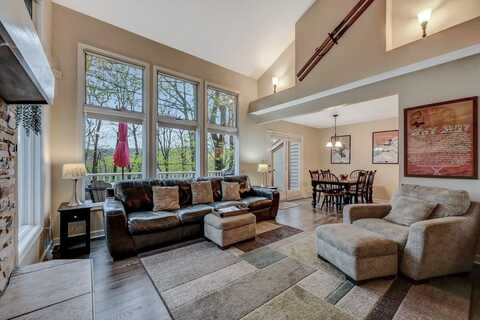 52 Laurelwoods Drive, Lake Harmony, PA 18624