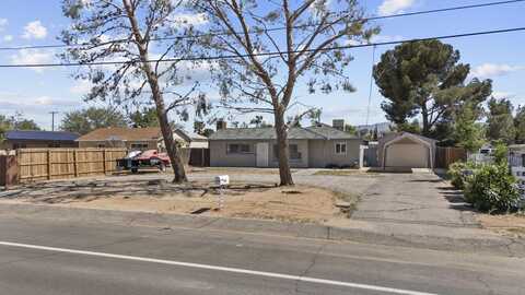 5122 W Avenue L, Lancaster, CA 93536