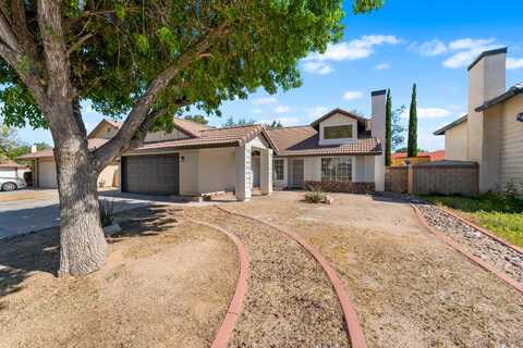 1032 Glenn Court, Lancaster, CA 93535