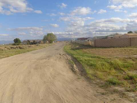 E Cor 47 Avenue, Lancaster, CA 93535