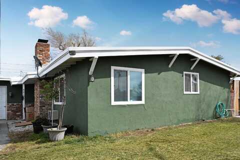 44128 Stanridge Avenue, Lancaster, CA 93535