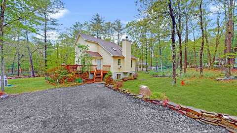 110 Stag Lane, Dingmans Ferry, PA 18328