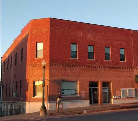 102 E Market, MOUNT CARROLL, IL 61053