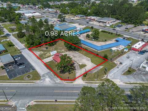 804 S Dixon, Alma, GA 31510