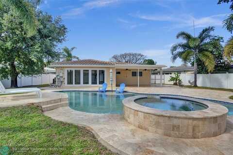 800 NE 48th St, Oakland Park, FL 33334