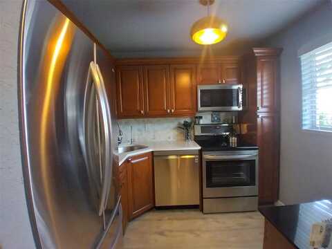 8390 Lagos De Campo Blvd, Tamarac, FL 33321