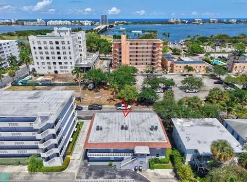 17 S Lakeside Dr, Lake Worth, FL 33460