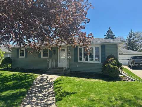 208 STATE Street, NEENAH, WI 54956