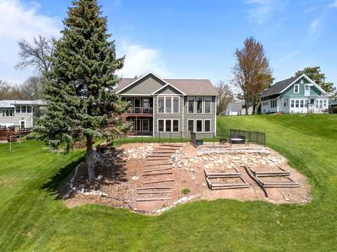 519 PARK Avenue, LITTLE CHUTE, WI 54140