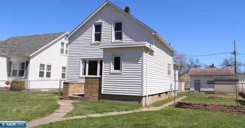 2612 3rd Ave, Hibbing, MN 55746