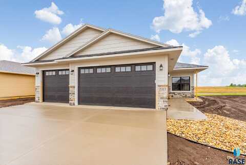 2317 E Brek St, Brandon, SD 57005