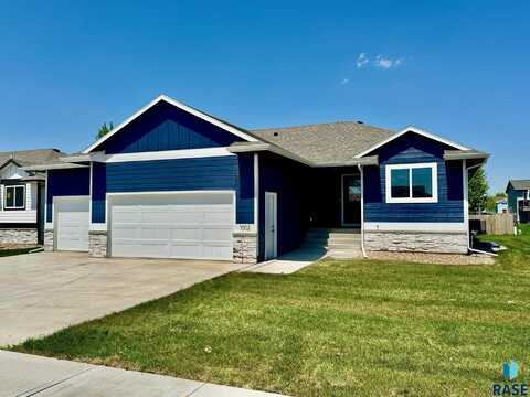 1002 Birch St, Harrisburg, SD 57032