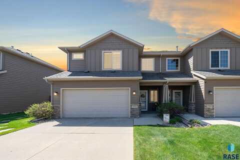 2711 E Buckingham St, Sioux Falls, SD 57108