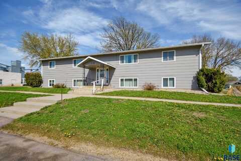 310 Jackson St, Valley Springs, SD 57068