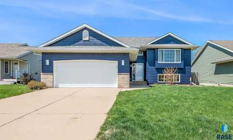 4717 S Wilson Ave, Sioux Falls, SD 57106
