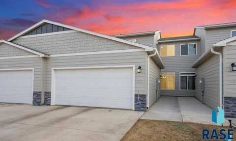 8162 E Tencate Pl, Sioux Falls, SD 57110