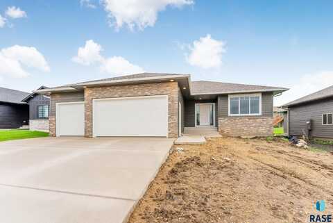 8709 W Rathburn St, Sioux Falls, SD 57106