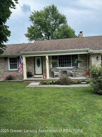 7814 Vista Avenue, Grand Ledge, MI 48837
