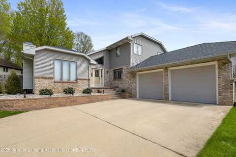 690 Tanbark Drive, Dimondale, MI 48821