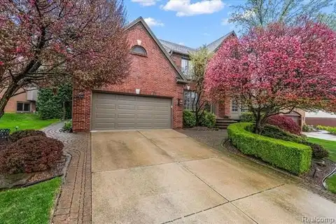 244 GLENMOOR Drive, Rochester, MI 48307