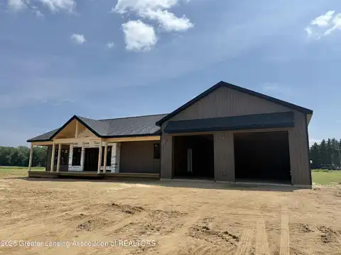 5895 Plains Road, Eaton Rapids, MI 48827