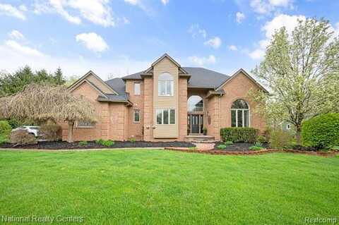 10348 LONDONDERRY Drive, South Lyon, MI 48178