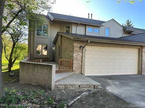 4347 FOXPOINTE Drive, West Bloomfield, MI 48323