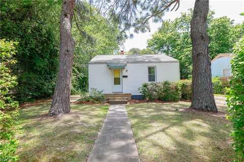 48 Pollux Circle W, Portsmouth, VA 23701
