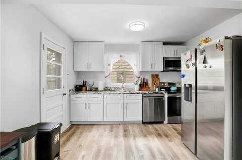 205 Gumwood Drive, Hampton, VA 23666