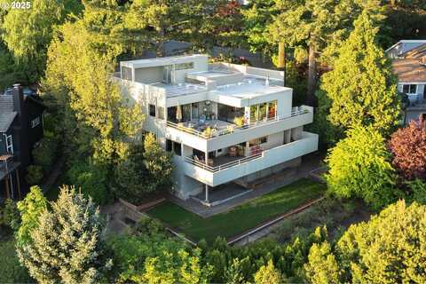 23 MASARYK ST, Lake Oswego, OR 97035