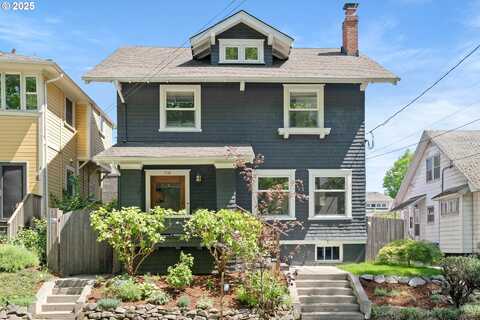 114 SE 17TH AVE, Portland, OR 97214