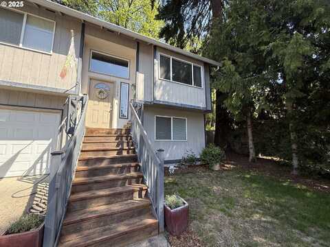 17555 KOCH CT, Sandy, OR 97055