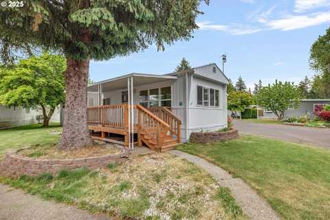 570 N 10TH AVE, Cornelius, OR 97113
