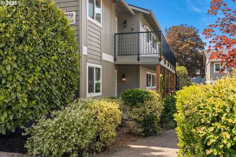 1950 NW 143RD AVE, Portland, OR 97229