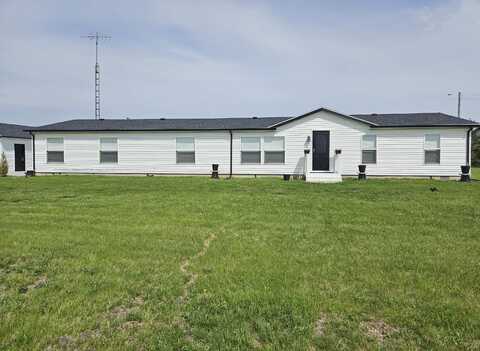 6570 S 1100 W, Francesville, IN 47946