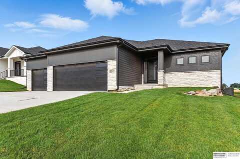 8222 N 167th Avenue, Bennington, NE 68007