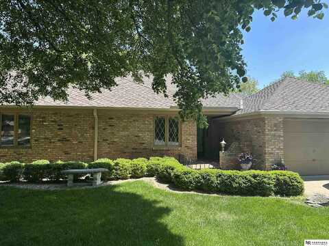 1605 S 113th Plaza, Omaha, NE 68144