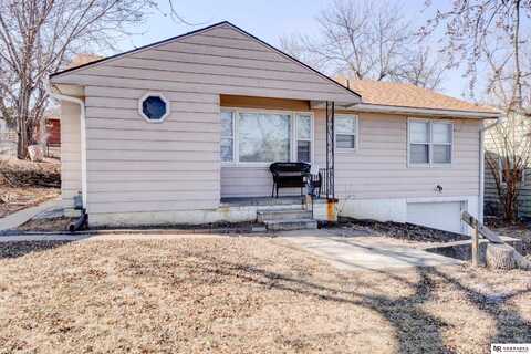 5348 N 44th Avenue, Omaha, NE 68111