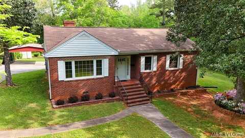 516 Berry Street, Chase City, VA 23924