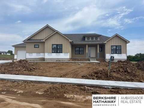 9904 Cody Street, Papillion, NE 68046