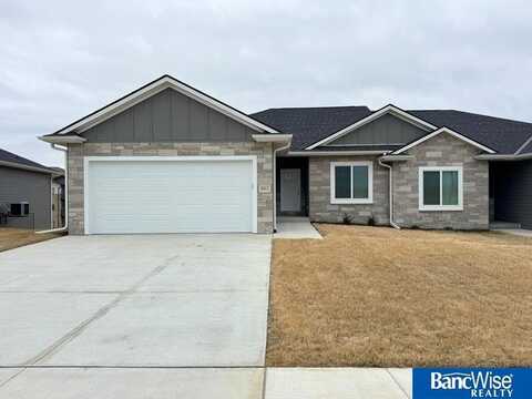 8911 S 42Nd Street, Lincoln, NE 68516